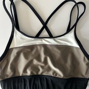 Athletic set by Alala